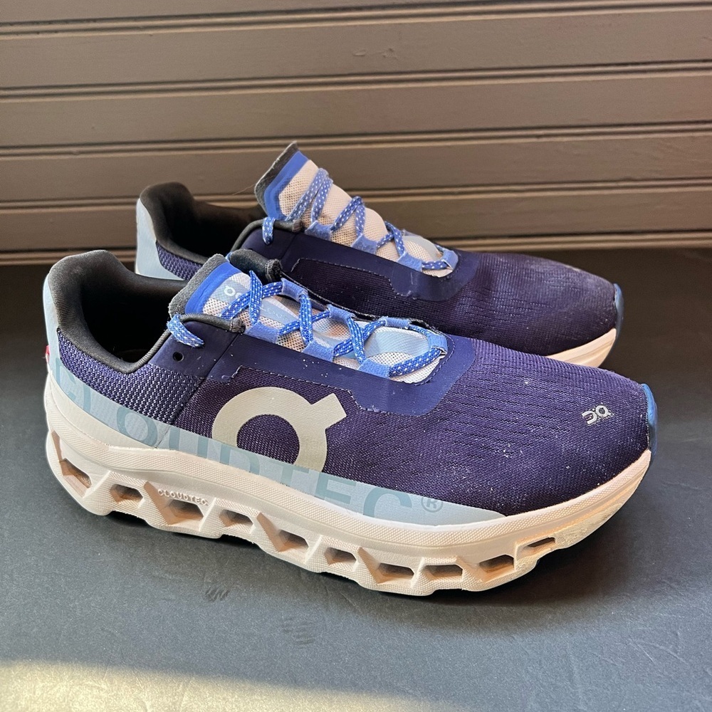 On Cloudmonster Women's Size 10.5 Athletic Running Shoes blue